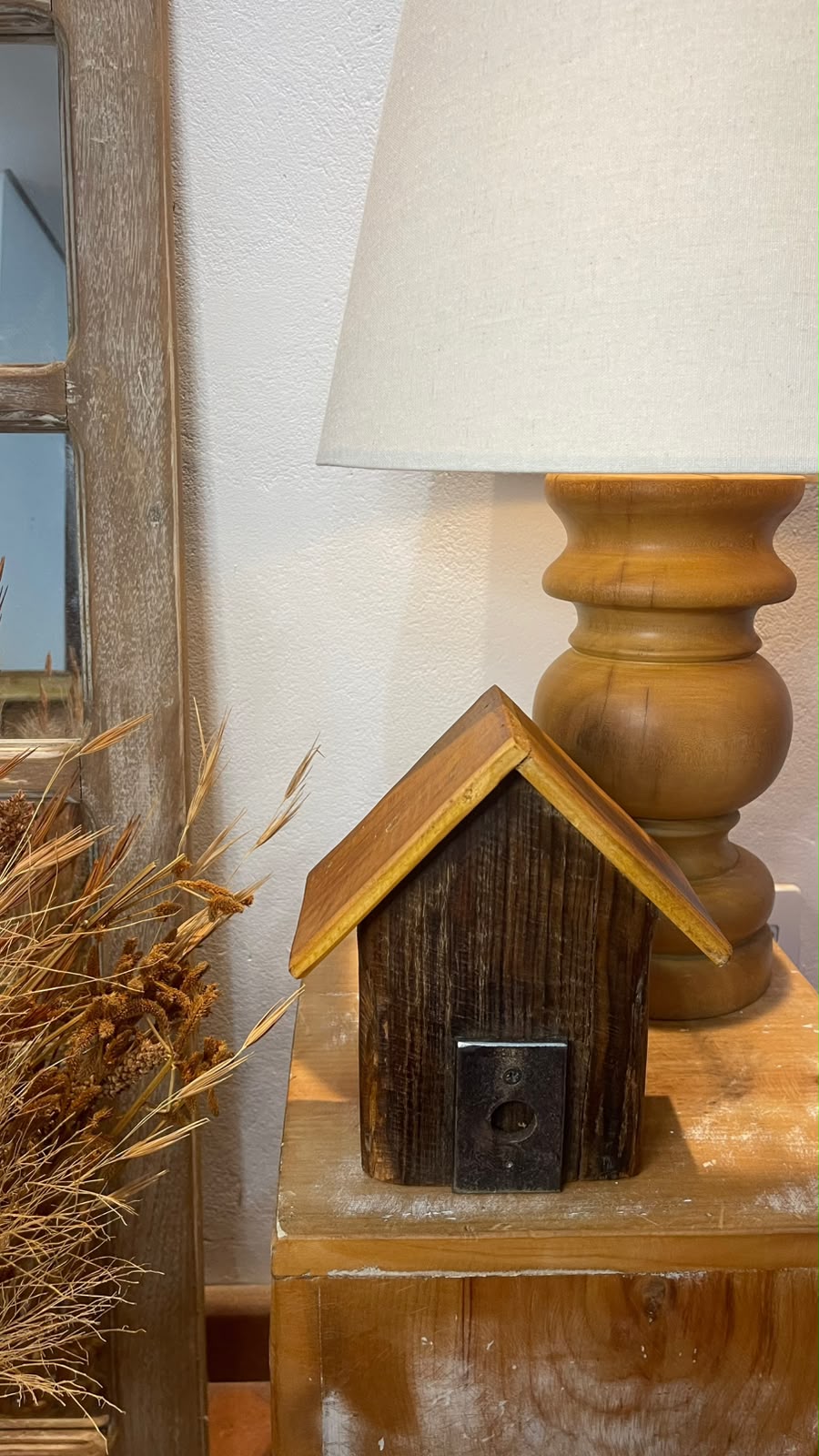 Casinha Decorativa em Madeira de Demolição | Peça Única - Imagem 3